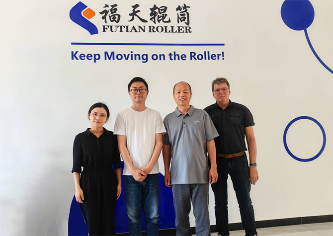 欢迎荷兰客户到访福天辊筒参观
