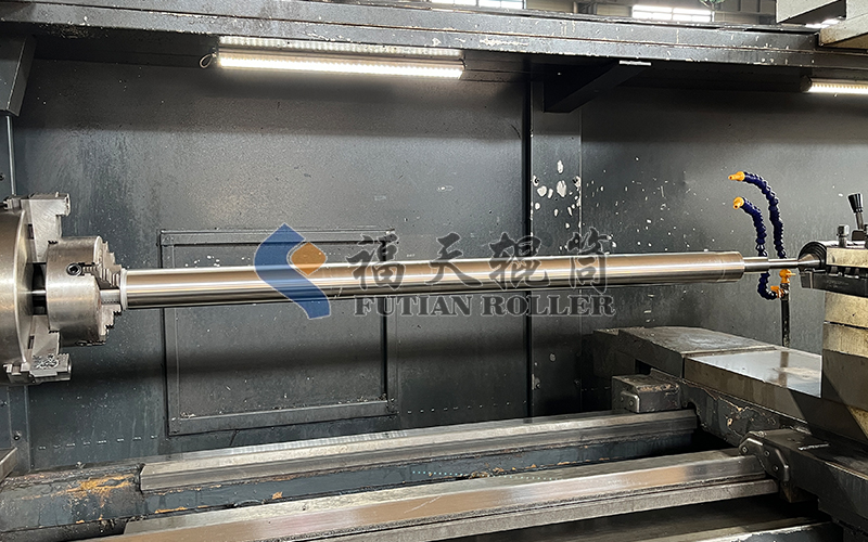 3.医疗行业用不锈钢辊轴.jpg